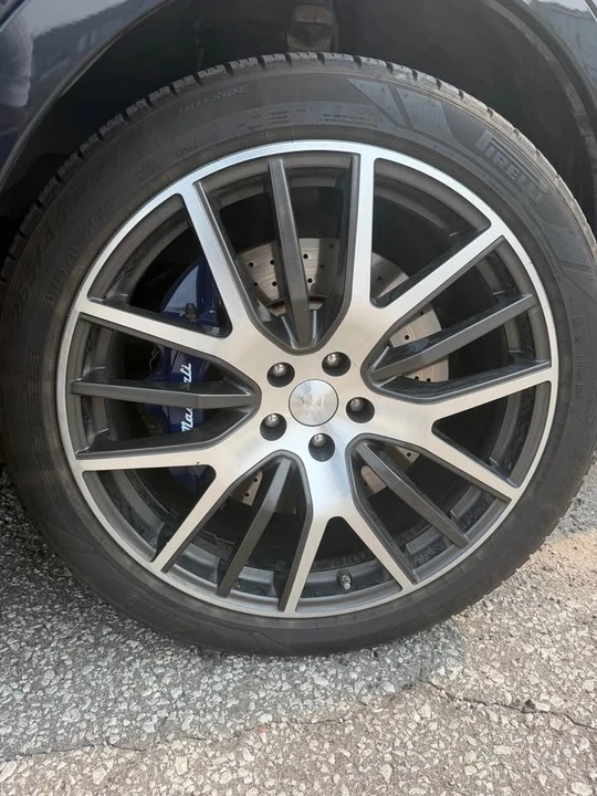 2017 Maserati Levante - Image 6 of 11