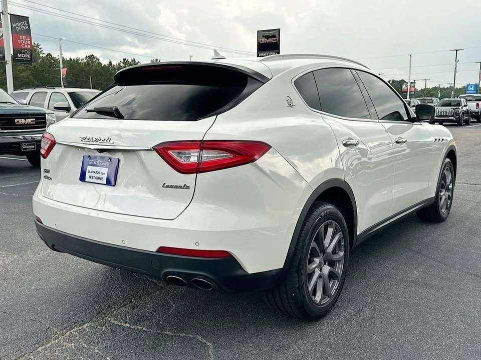 2017 Maserati Levante - Image 7 of 20