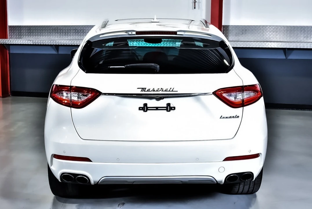 2017 Maserati Levante - Image 14 of 31