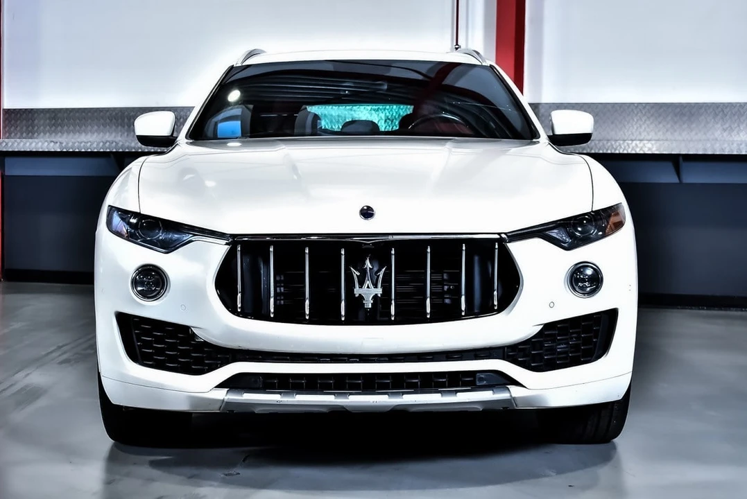 2017 Maserati Levante - Image 3 of 31