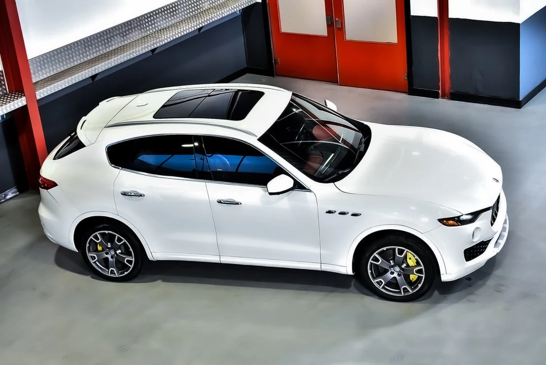 2017 Maserati Levante - Image 13 of 31
