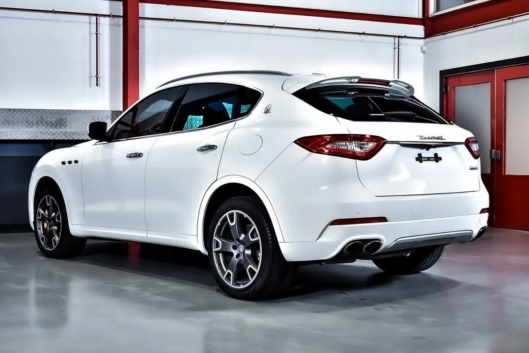 2017 Maserati Levante - Image 19 of 31