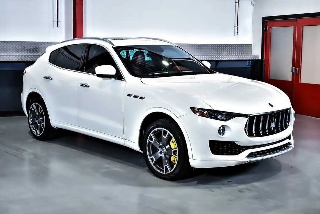 2017 Maserati Levante - Image 6 of 31