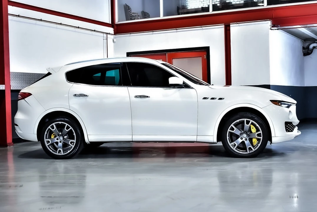 2017 Maserati Levante - Image 10 of 31