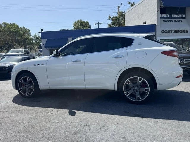 2017 Maserati Levante - Image 17 of 20