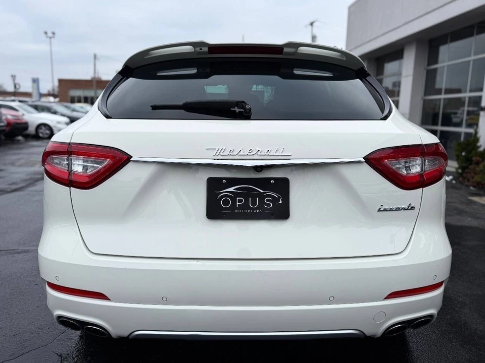 2017 Maserati Levante - Image 4 of 21