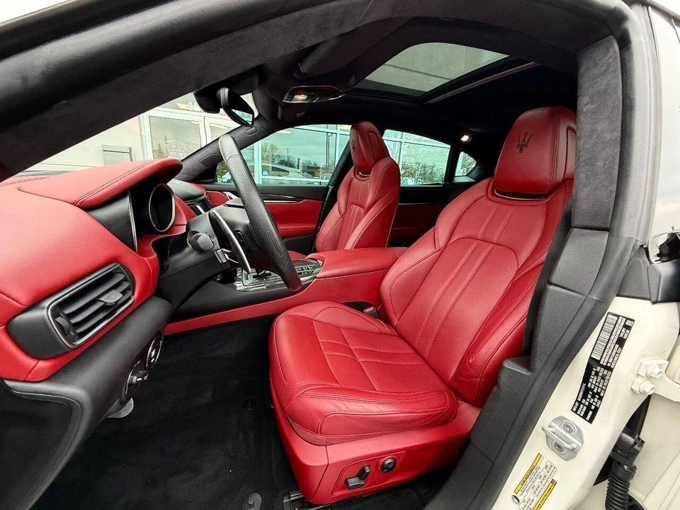 2017 Maserati Levante - Image 10 of 21