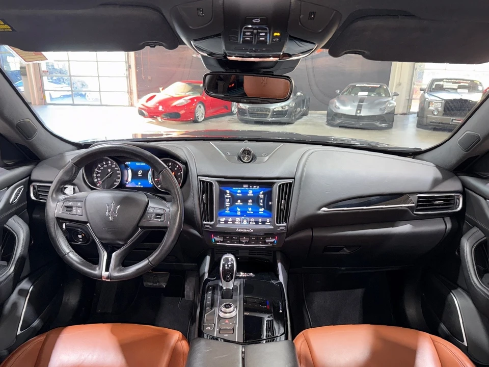 2017 Maserati Levante - Image 9 of 12