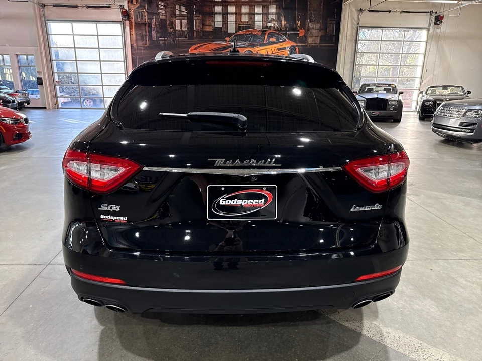 2017 Maserati Levante - Image 6 of 12
