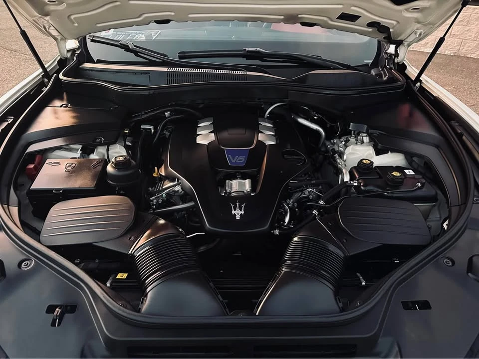 2017 Maserati Levante - Image 18 of 19