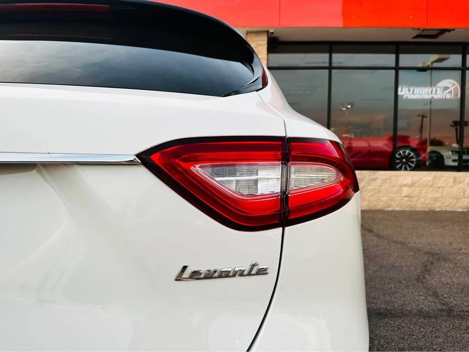 2017 Maserati Levante - Image 17 of 19