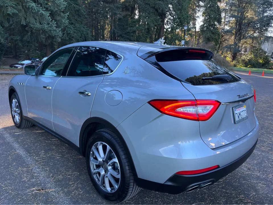2017 Maserati Levante - Image 4 of 20