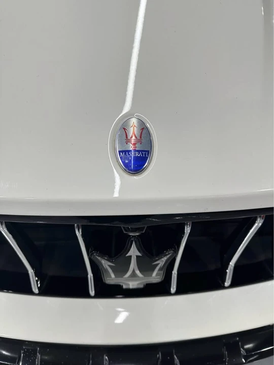 2017 Maserati Levante - Image 9 of 9