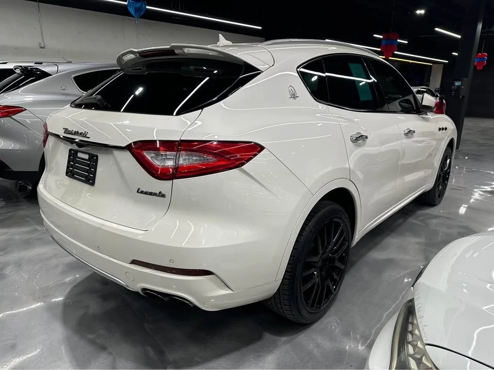 2017 Maserati Levante - Image 3 of 9