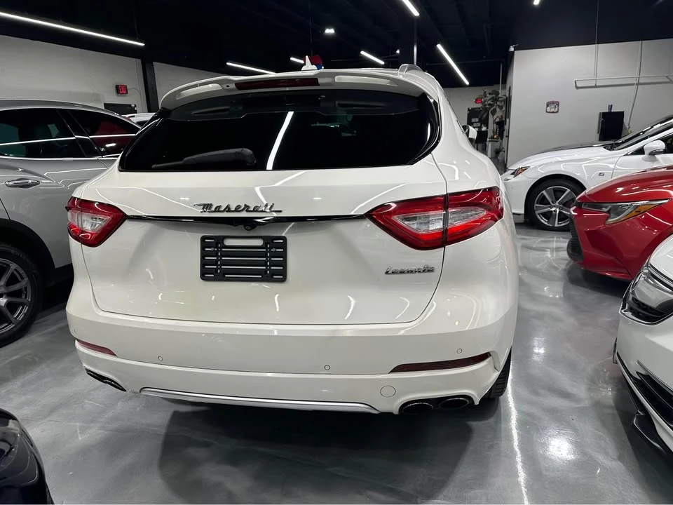 2017 Maserati Levante - Image 4 of 9