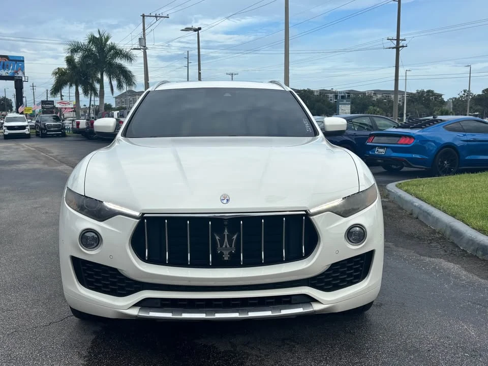 2017 Maserati Levante - Image 2 of 11