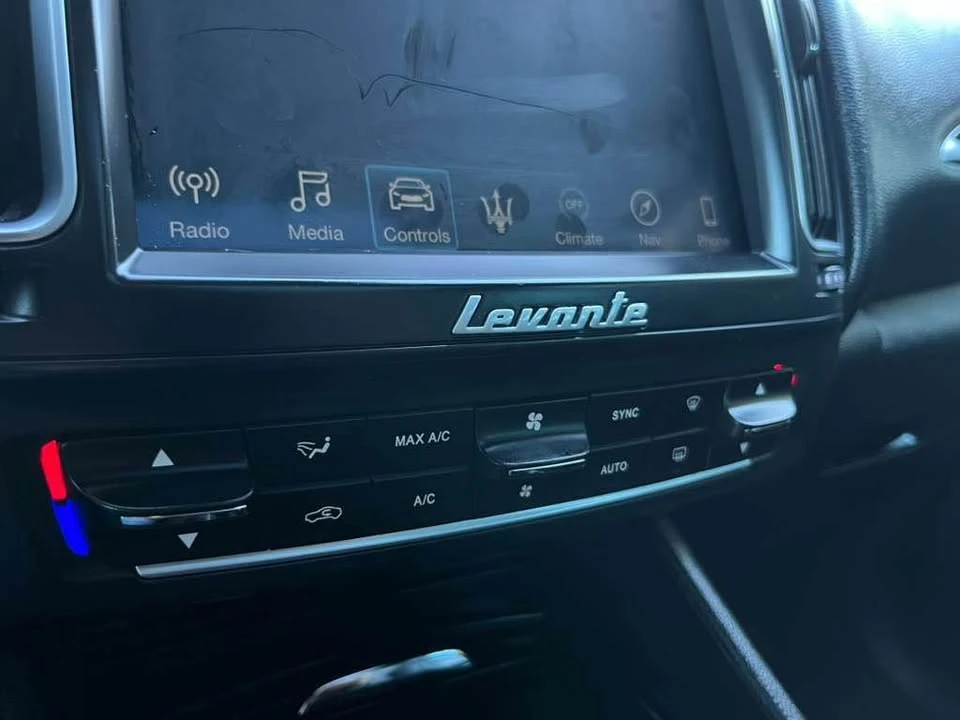 2017 Maserati Levante - Image 16 of 19