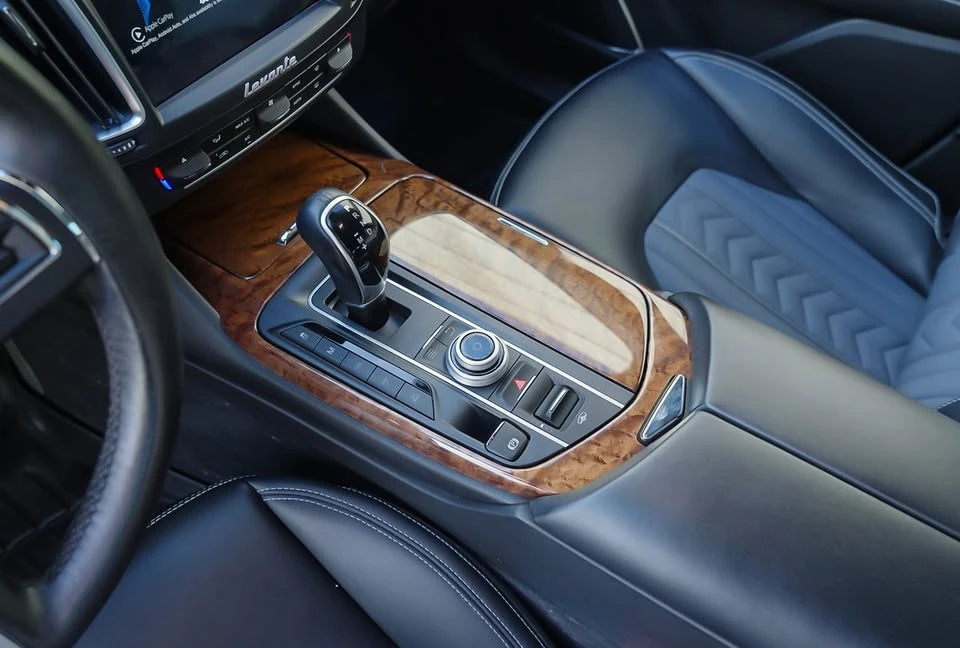 2017 Maserati Levante - Image 13 of 20