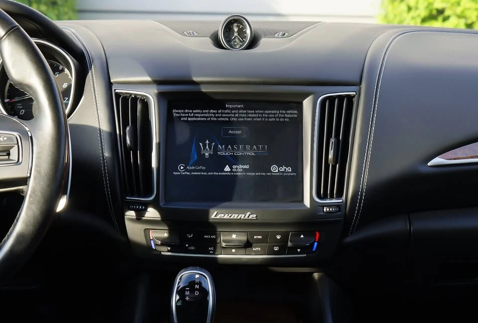 2017 Maserati Levante - Image 12 of 20