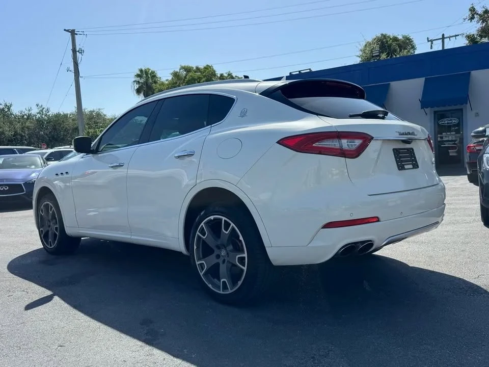 2017 Maserati Levante - Image 15 of 20