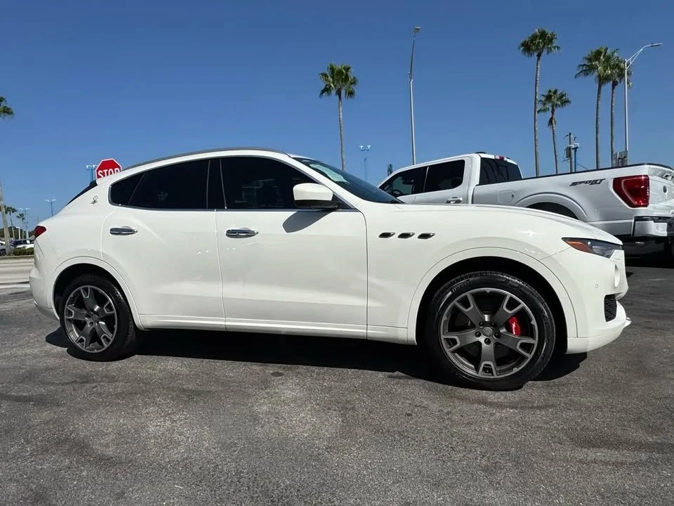 2017 Maserati Levante - Image 6 of 20