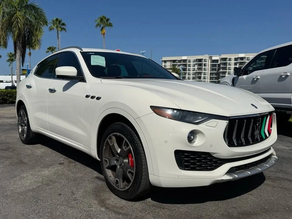 2017 Maserati Levante - Image 3 of 20