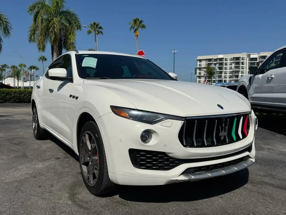 2017 Maserati Levante - Image 2 of 20