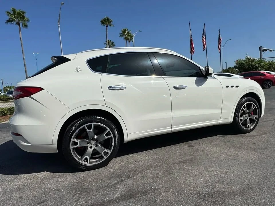2017 Maserati Levante - Image 10 of 20