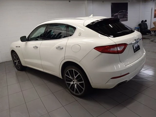 2017 Maserati Levante - Image 11 of 18
