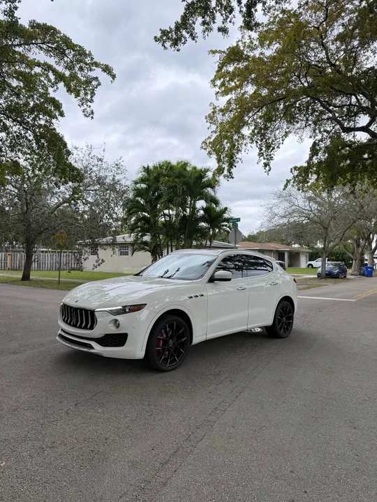 2017 Maserati Levante - Image 16 of 16