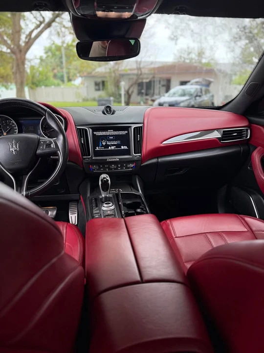 2017 Maserati Levante - Image 11 of 16