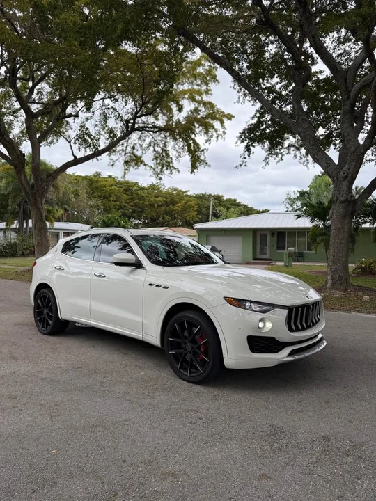 2017 Maserati Levante - Image 10 of 16