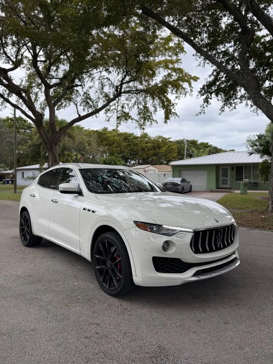 2017 Maserati Levante - Image 14 of 16