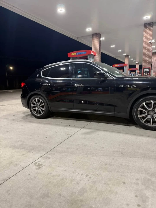 2017 Maserati Levante - Image 3 of 18