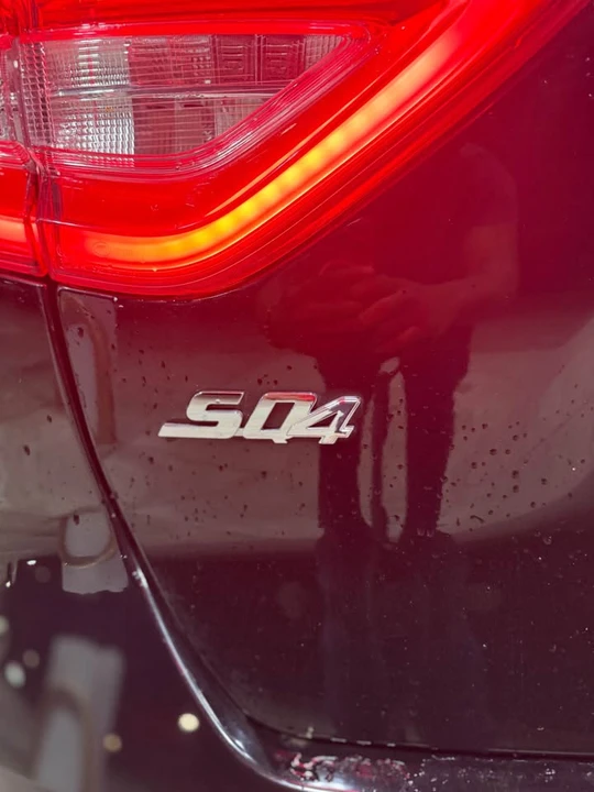 2017 Maserati Levante - Image 6 of 18