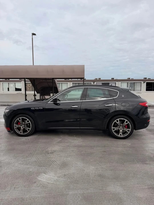 2017 Maserati Levante - Image 5 of 17