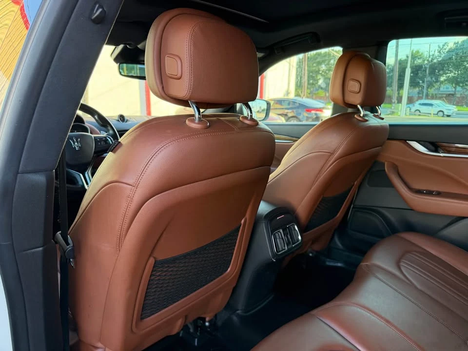 2017 Maserati Levante - Image 11 of 20