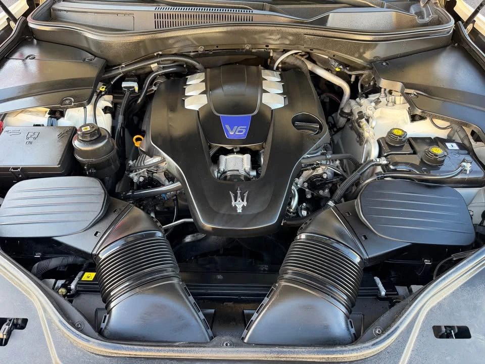 2017 Maserati Levante - Image 17 of 20