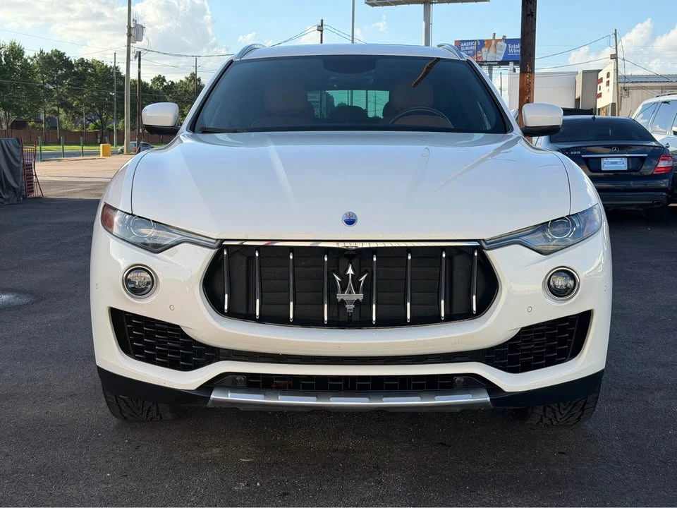 2017 Maserati Levante - Image 2 of 20