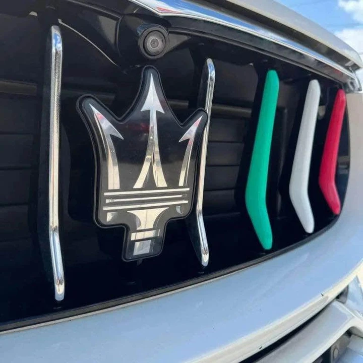 2017 Maserati Levante - Image 4 of 16