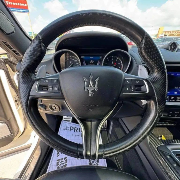 2017 Maserati Levante - Image 13 of 16