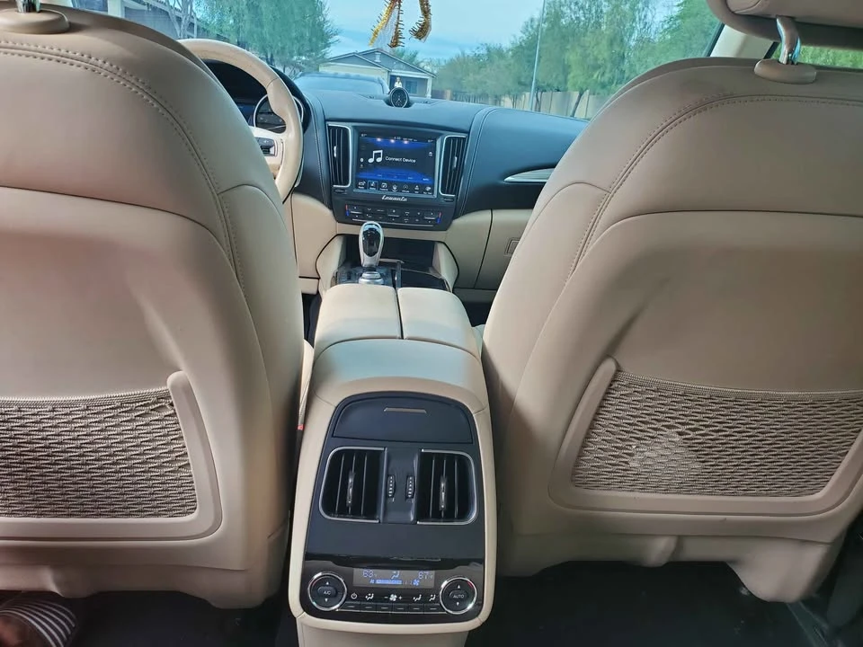 2017 Maserati Levante - Image 7 of 8