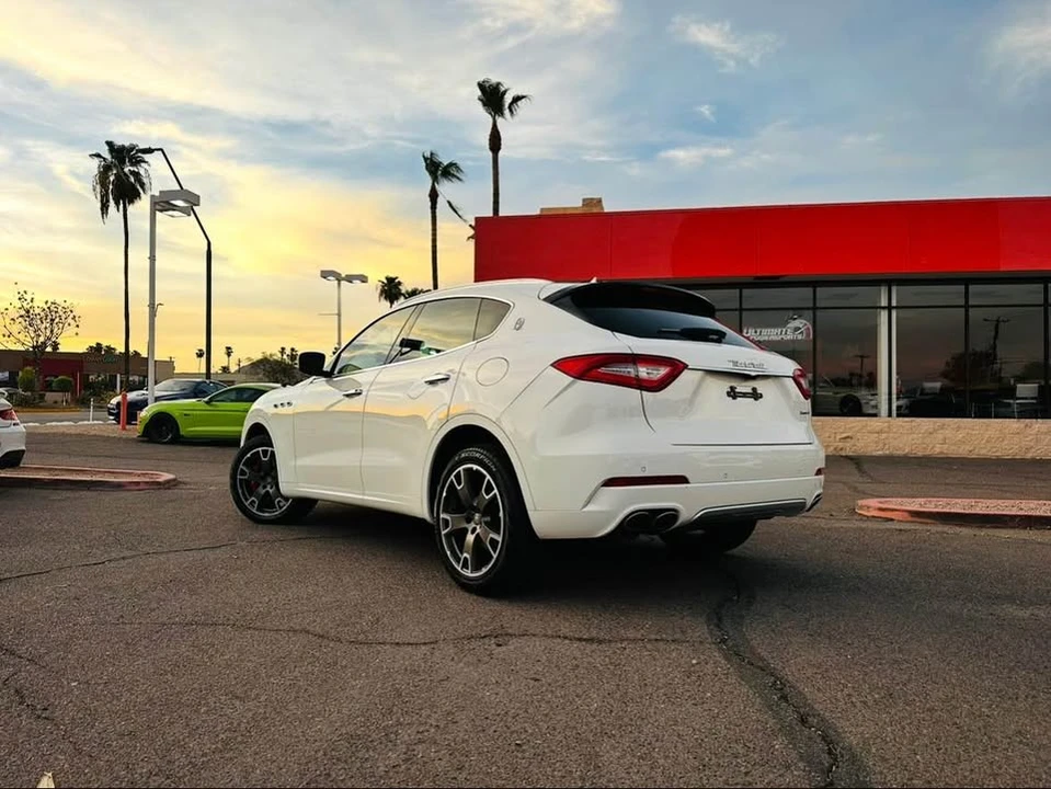 2017 Maserati Levante - Image 5 of 13