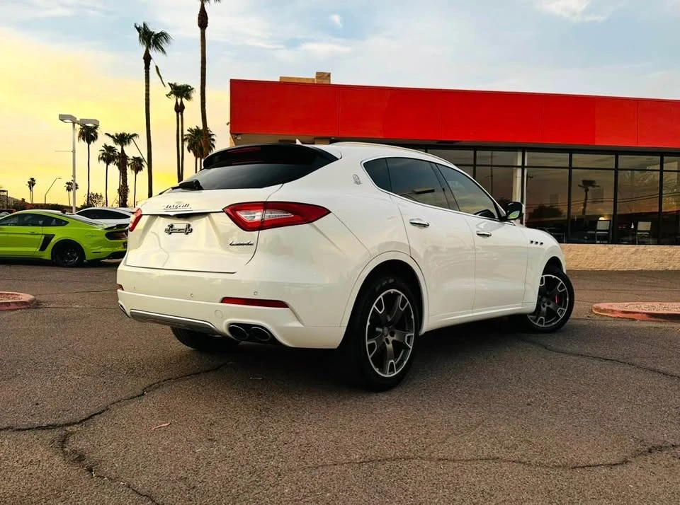 2017 Maserati Levante - Image 4 of 13