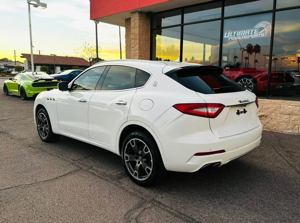 2017 Maserati Levante - Image 8 of 13