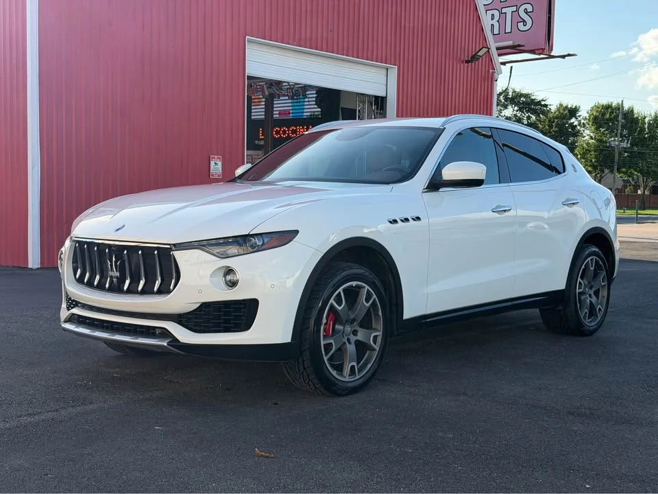 2017 Maserati Levante - Image 2 of 20