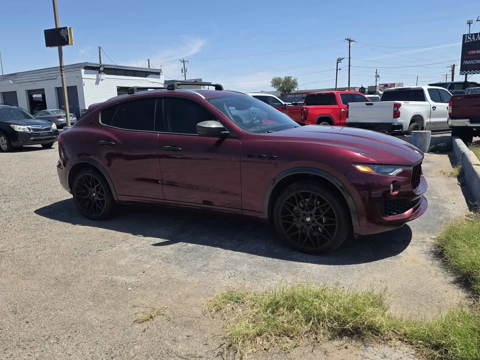 2017 Maserati Levante - Image 6 of 20