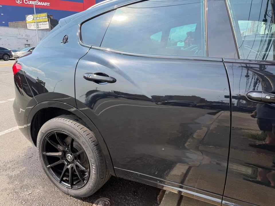 2017 Maserati Levante - Image 7 of 14