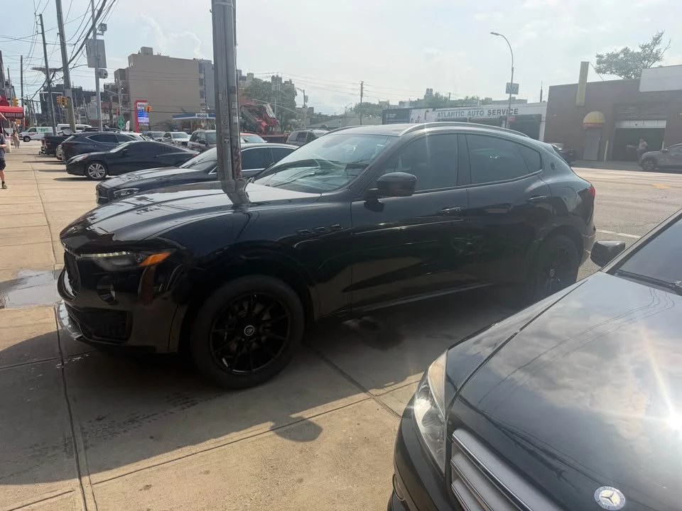 2017 Maserati Levante - Image 2 of 14