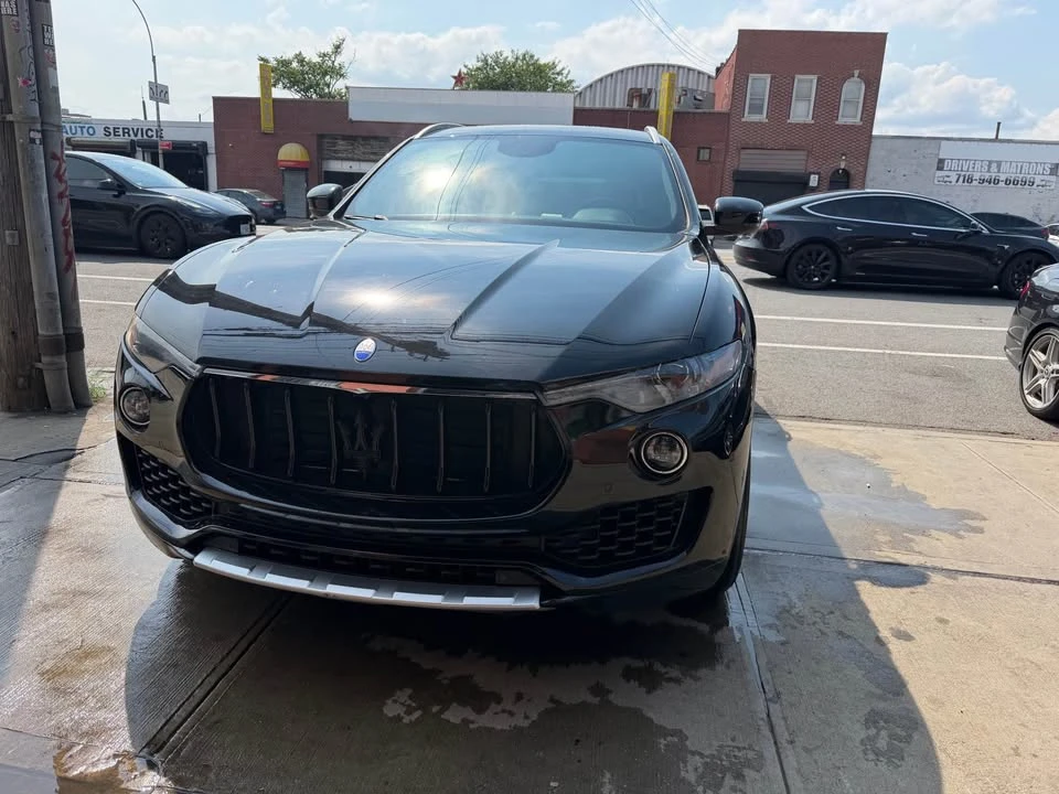 2017 Maserati Levante - Image 9 of 14
